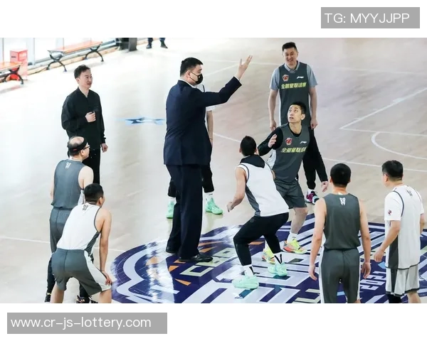 CBA全明星联谊赛欢乐不断：教练、球员、裁判同场竞技的精彩盛宴