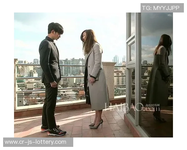 巴黎人报盛赞孔德:他的着装很时尚,他的投入在场上 巴黎人报盛赞孔德:他的着装很时尚,他的投入在场上